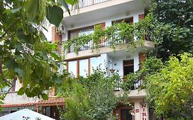 Nirvana Guest House
